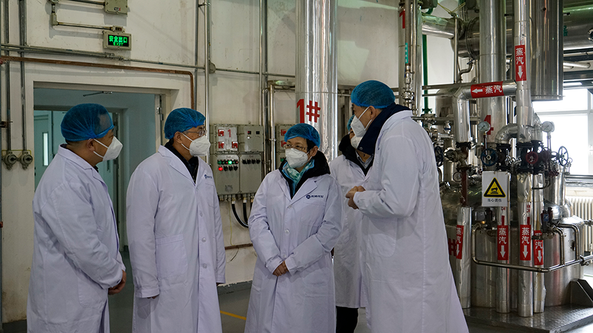 工會(huì)慰問入一線 情系員工暖人心——省人大常委會(huì)副主任、省總工會(huì)主席吳明明一行慰問調(diào)研隴神戎發(fā)