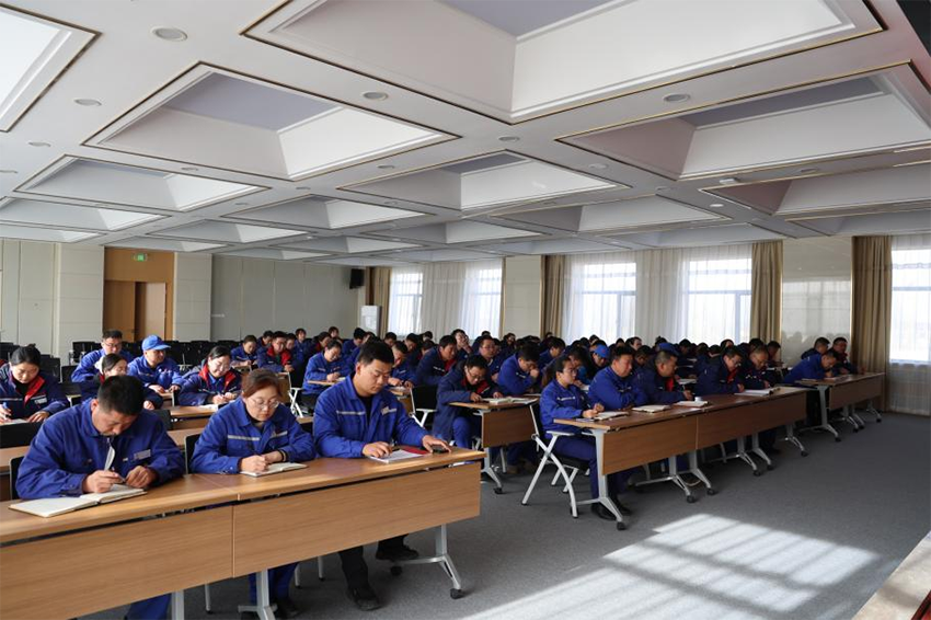 學(xué)習(xí)貫徹2024年工作會(huì)精神｜普安制藥：篤行實(shí)干擔(dān)使命 奮楫揚(yáng)帆啟新程