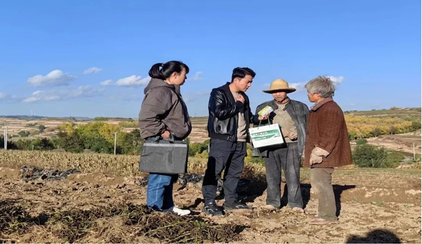 安下心、俯下身、邁開腿 滿懷熱情投身到鄉(xiāng)村振興工作中去