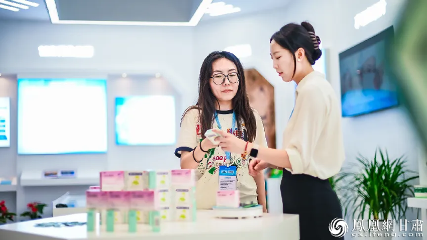 【共同關(guān)注】探館藥博會 甘肅藥業(yè)集團(tuán)獨(dú)家寶貝亮相